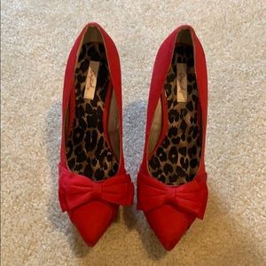 Red Heels with bows size 7.5